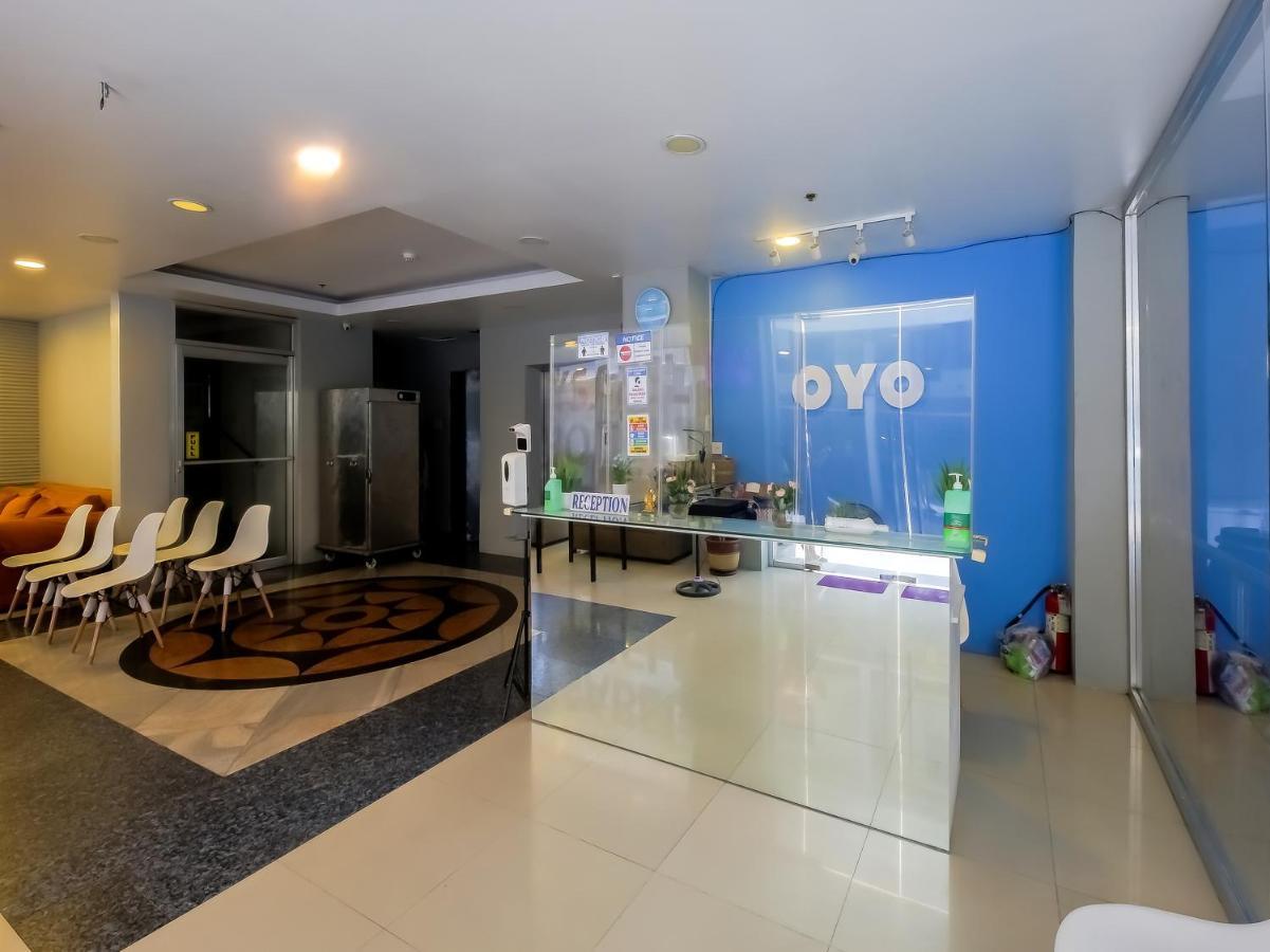 Vaccinated Staff - Oyo 837 Kysabel Hotel Paco Exterior foto